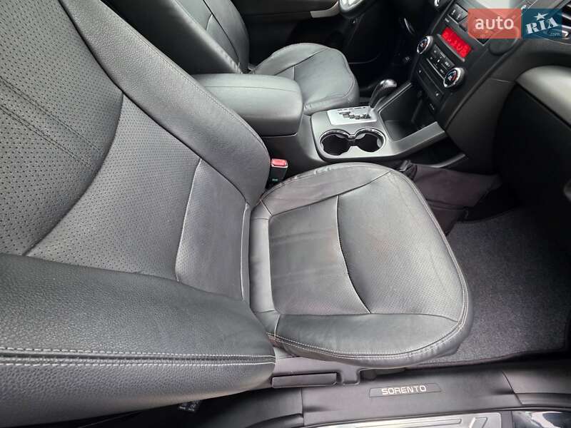 Внедорожник / Кроссовер Kia Sorento 2013 в Ивано-Франковске