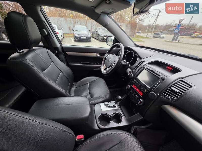 Внедорожник / Кроссовер Kia Sorento 2013 в Ивано-Франковске