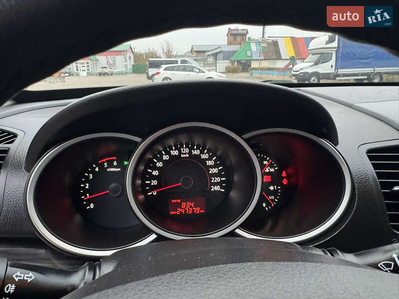 Внедорожник / Кроссовер Kia Sorento 2011 в Ковеле фото 37 Внедорожник / Кроссовер Kia Sorento 2011 в Ковеле