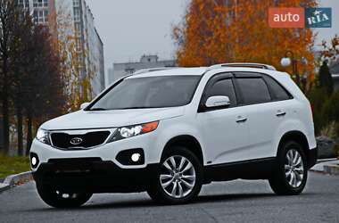 Внедорожник / Кроссовер Kia Sorento 2010 в Днепре