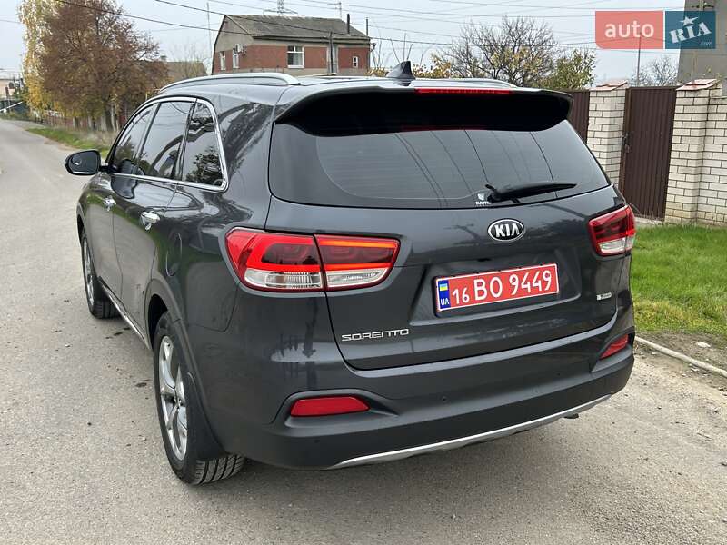 Внедорожник / Кроссовер Kia Sorento 2015 в Одессе