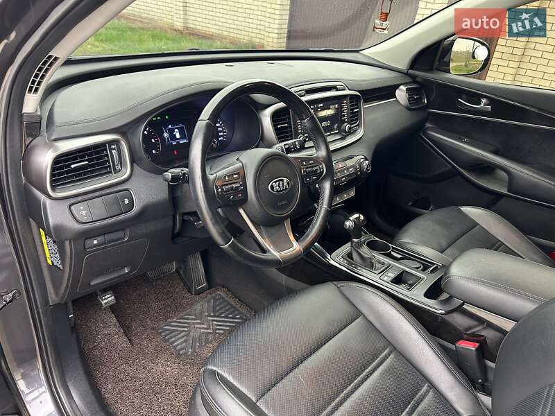Внедорожник / Кроссовер Kia Sorento 2015 в Одессе