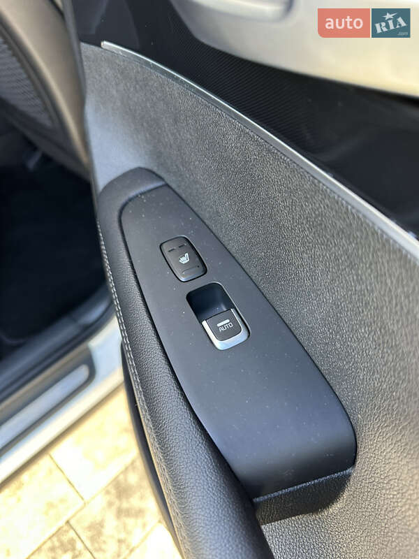 Внедорожник / Кроссовер Kia Sorento 2016 в Луцке фото 19 Внедорожник / Кроссовер Kia Sorento 2016 в Луцке