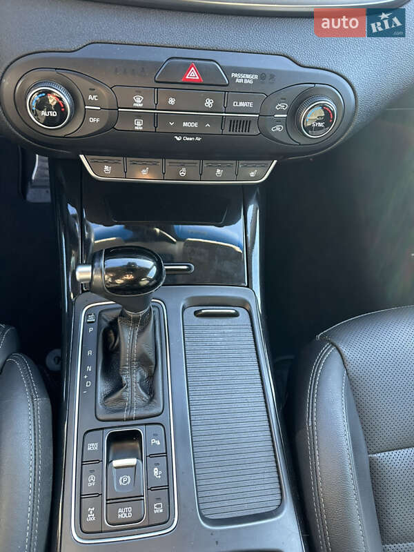 Внедорожник / Кроссовер Kia Sorento 2016 в Луцке фото 29 Внедорожник / Кроссовер Kia Sorento 2016 в Луцке