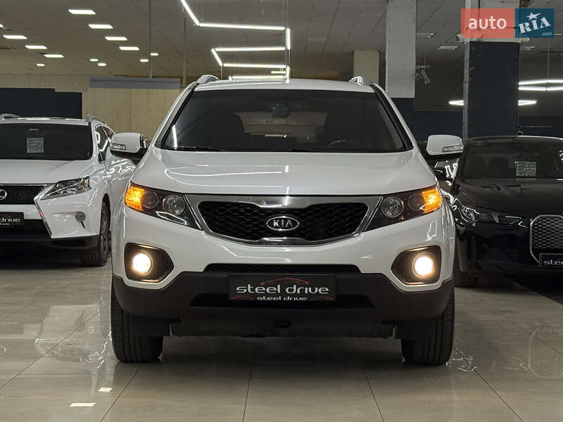 Позашляховик / Кросовер Kia Sorento 2011 в Миколаєві