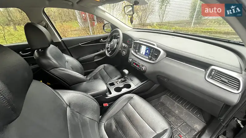 Kia Sorento 2018 VIN 5XYPG4A59KG472593 фото оголошення 27 з 79