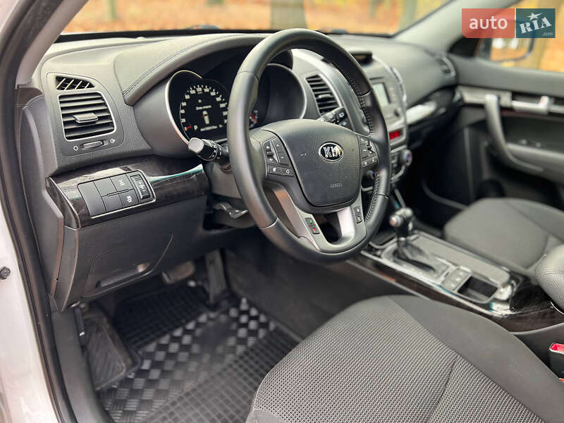 Внедорожник / Кроссовер Kia Sorento 2014 в Калуше фото 32 Внедорожник / Кроссовер Kia Sorento 2014 в Калуше