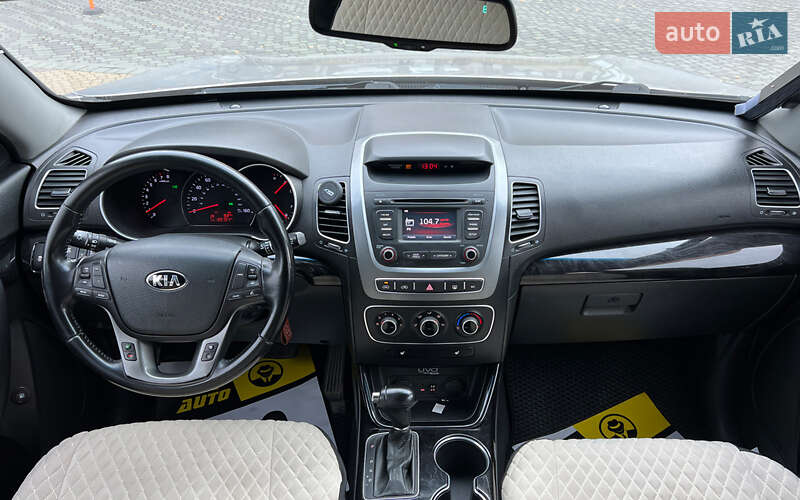 Внедорожник / Кроссовер Kia Sorento 2014 в Львове фото 13 Внедорожник / Кроссовер Kia Sorento 2014 в Львове
