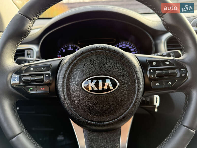 Внедорожник / Кроссовер Kia Sorento 2015 в Стрые