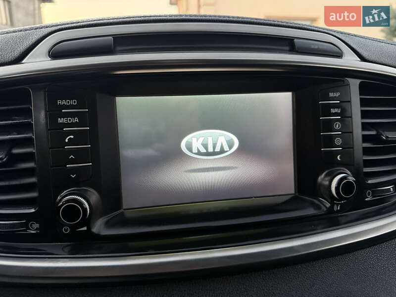 Внедорожник / Кроссовер Kia Sorento 2015 в Стрые