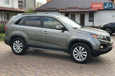 Внедорожник / Кроссовер Kia Sorento 2010 в Миргороде