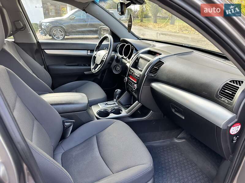 Внедорожник / Кроссовер Kia Sorento 2010 в Полтаве фото 21 Внедорожник / Кроссовер Kia Sorento 2010 в Полтаве