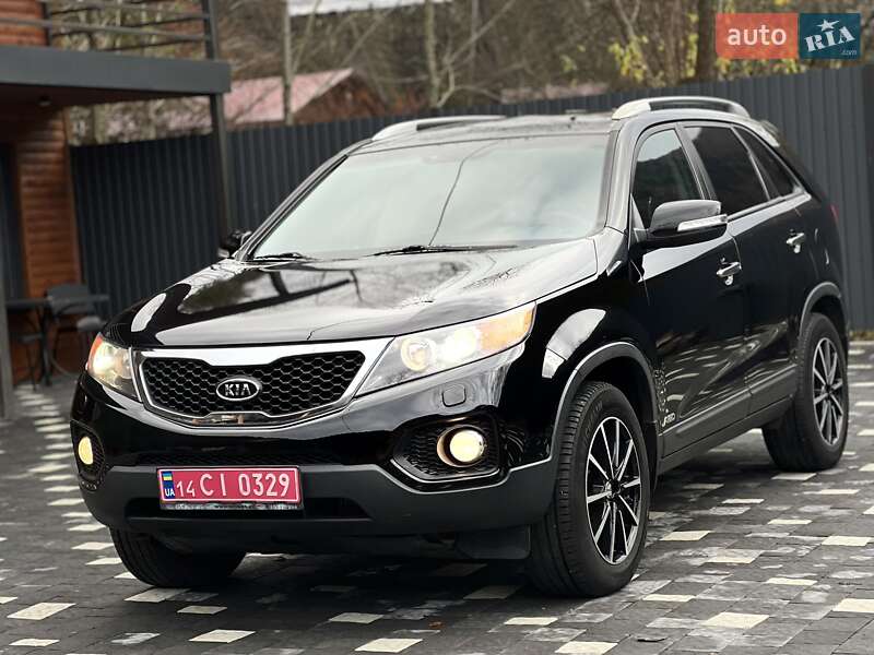 Позашляховик / Кросовер Kia Sorento 2012 в Ужгороді