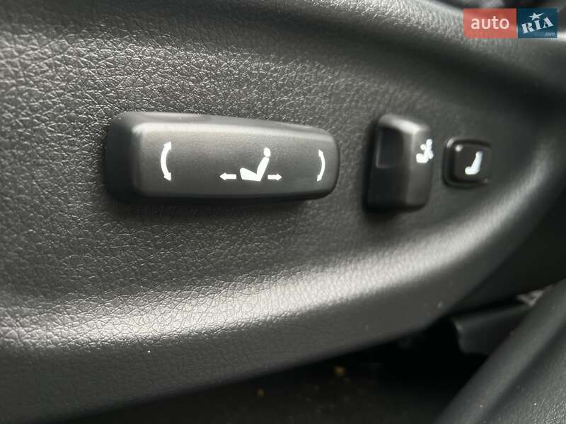 Позашляховик / Кросовер Kia Sorento 2012 в Ужгороді