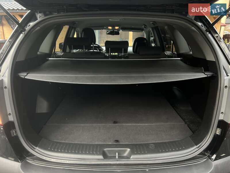 Позашляховик / Кросовер Kia Sorento 2012 в Ужгороді