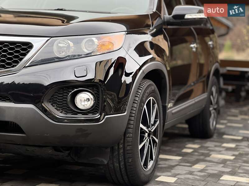 Позашляховик / Кросовер Kia Sorento 2012 в Ужгороді