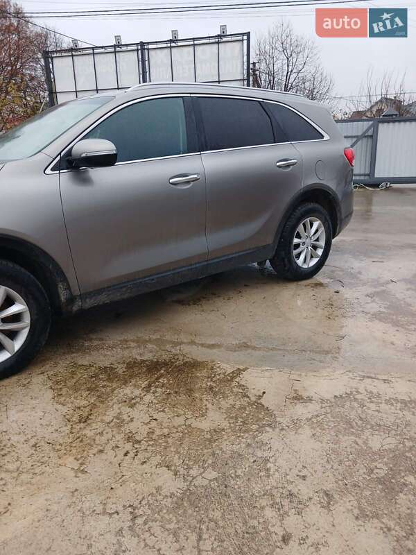 Внедорожник / Кроссовер Kia Sorento 2016 в Городенке