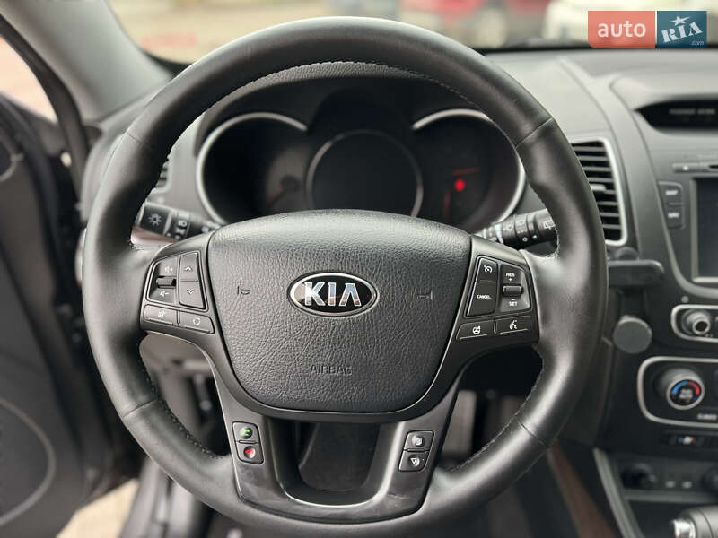 Позашляховик / Кросовер Kia Sorento 2014 в Рівному