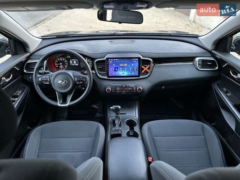 Позашляховик / Кросовер Kia Sorento 2017 в Одесі фото 18 Позашляховик / Кросовер Kia Sorento 2017 в Одесі
