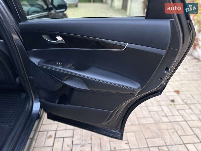 Позашляховик / Кросовер Kia Sorento 2017 в Одесі фото 60 Позашляховик / Кросовер Kia Sorento 2017 в Одесі