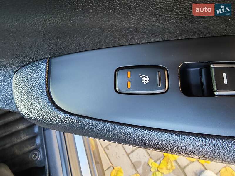 Позашляховик / Кросовер Kia Sorento 2016 в Могилів-Подільському фото 40 Позашляховик / Кросовер Kia Sorento 2016 в Могилів-Подільському