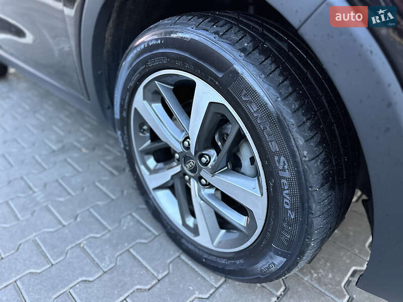 Внедорожник / Кроссовер Kia Sorento 2015 в Владимире фото 17 Внедорожник / Кроссовер Kia Sorento 2015 в Владимире