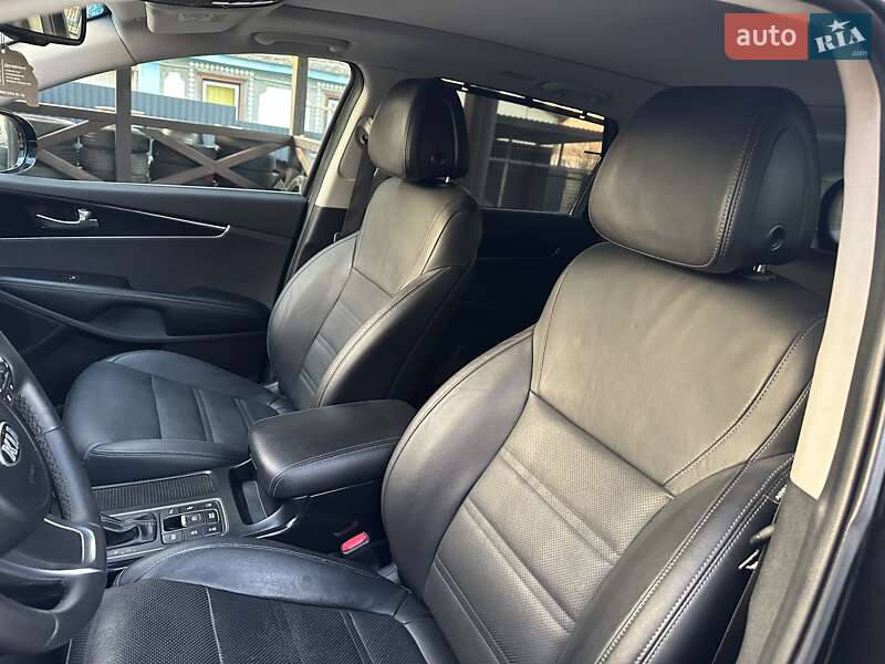 Внедорожник / Кроссовер Kia Sorento 2015 в Хмельницком