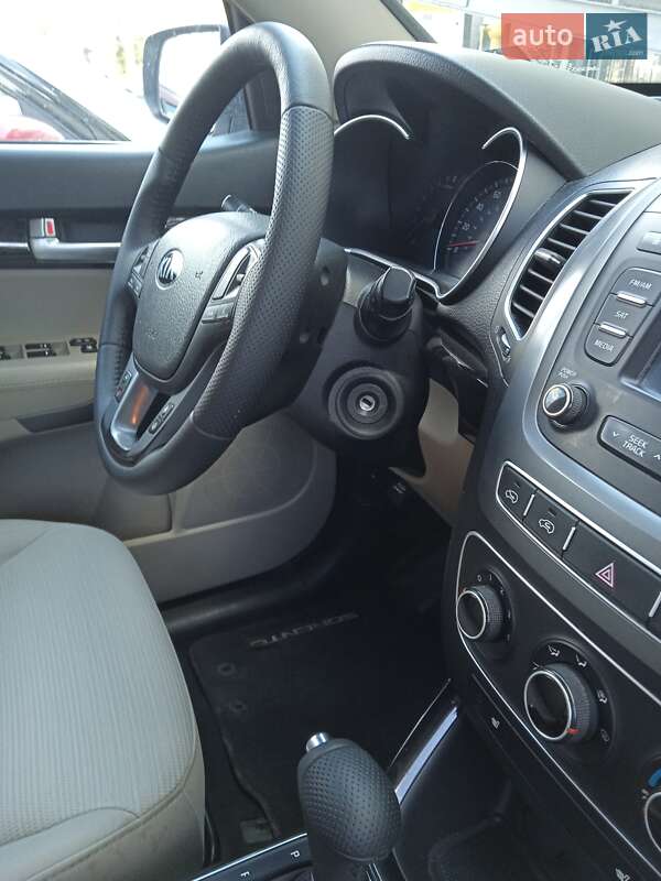 Позашляховик / Кросовер Kia Sorento 2013 в Львові фото 15 Позашляховик / Кросовер Kia Sorento 2013 в Львові
