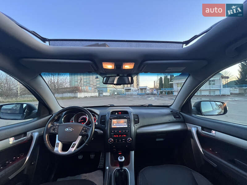 Позашляховик / Кросовер Kia Sorento 2012 в Луцьку