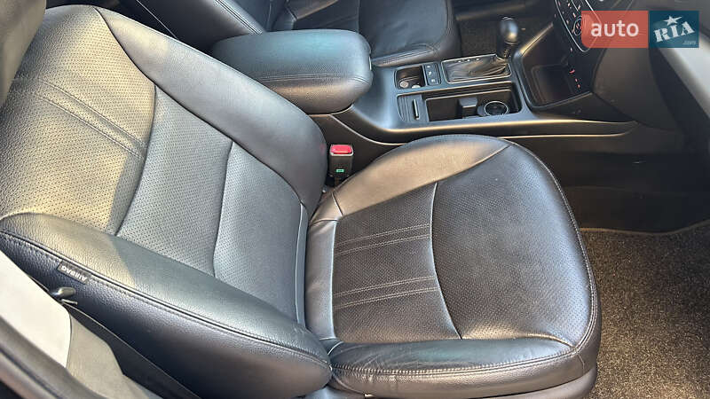 Внедорожник / Кроссовер Kia Sorento 2013 в Калуше