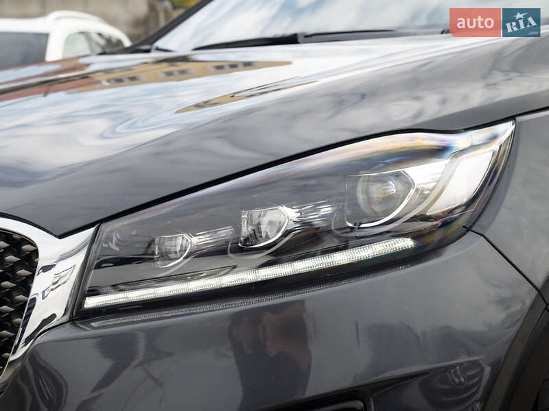 Внедорожник / Кроссовер Kia Sorento 2015 в Одессе