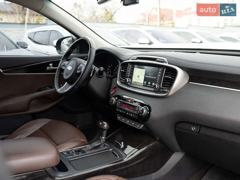 Внедорожник / Кроссовер Kia Sorento 2015 в Одессе