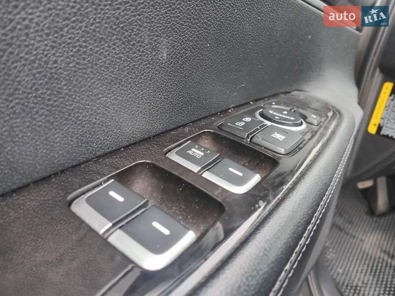 Внедорожник / Кроссовер Kia Sorento 2015 в Львове фото 9 Внедорожник / Кроссовер Kia Sorento 2015 в Львове