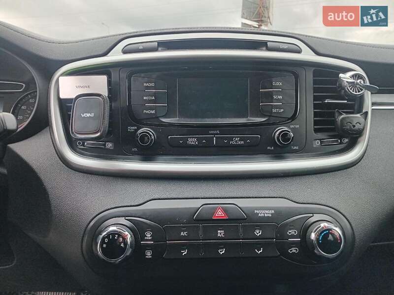 Внедорожник / Кроссовер Kia Sorento 2015 в Львове фото 17 Внедорожник / Кроссовер Kia Sorento 2015 в Львове
