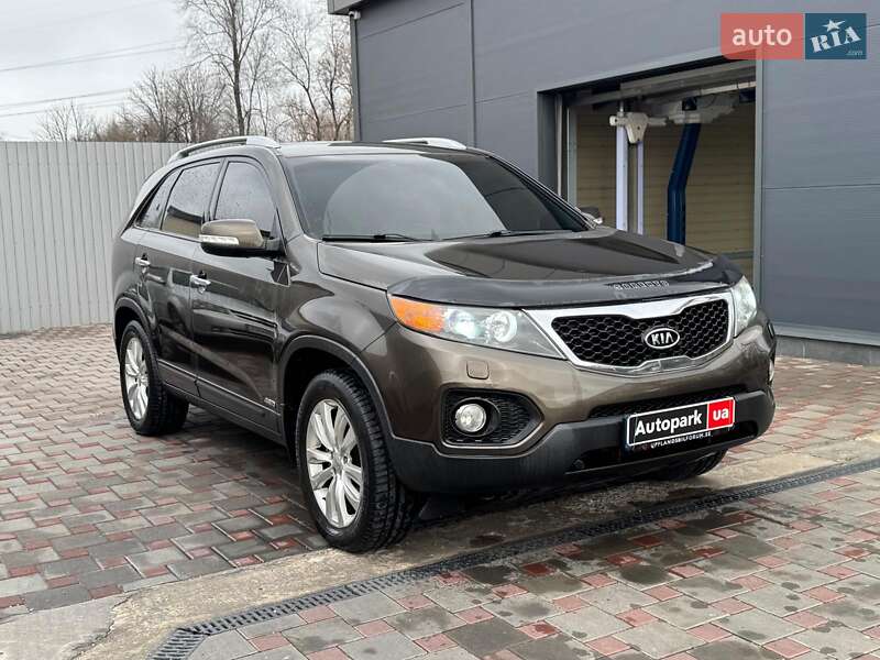 Позашляховик / Кросовер Kia Sorento 2010 в Запоріжжі