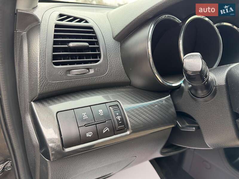 Позашляховик / Кросовер Kia Sorento 2010 в Запоріжжі