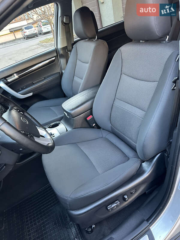 Позашляховик / Кросовер Kia Sorento 2011 в Рівному фото 12 Позашляховик / Кросовер Kia Sorento 2011 в Рівному