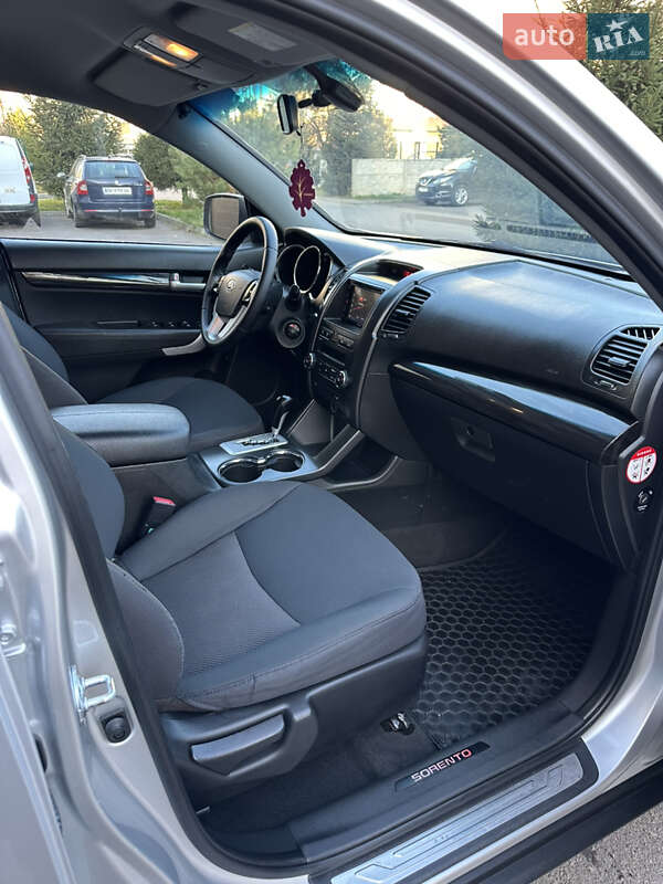 Позашляховик / Кросовер Kia Sorento 2011 в Рівному фото 26 Позашляховик / Кросовер Kia Sorento 2011 в Рівному
