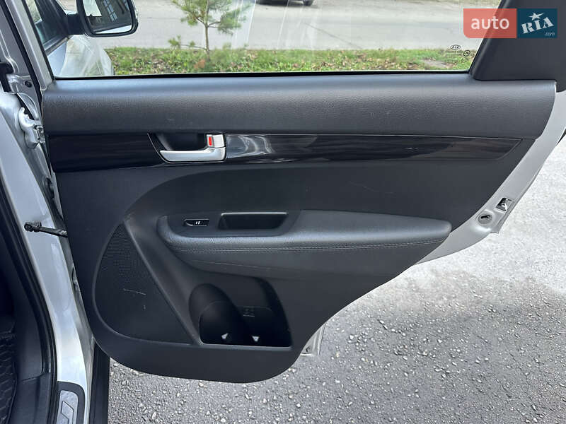 Позашляховик / Кросовер Kia Sorento 2011 в Рівному фото 29 Позашляховик / Кросовер Kia Sorento 2011 в Рівному