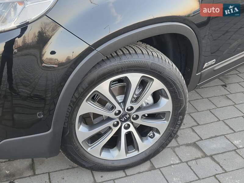 Внедорожник / Кроссовер Kia Sorento 2013 в Ивано-Франковске