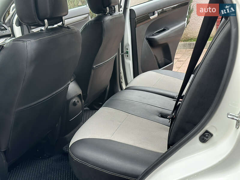 Внедорожник / Кроссовер Kia Sorento 2009 в Стрые