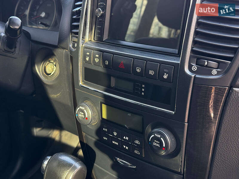 Позашляховик / Кросовер Kia Sorento 2008 в Києві