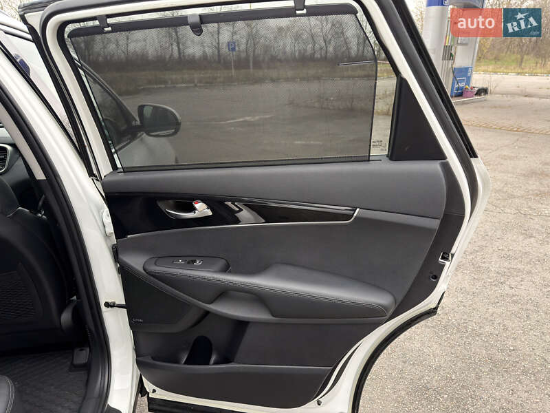 Внедорожник / Кроссовер Kia Sorento 2015 в Радивилове фото 47 Внедорожник / Кроссовер Kia Sorento 2015 в Радивилове