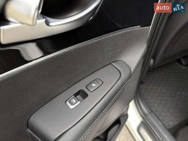 Внедорожник / Кроссовер Kia Sorento 2015 в Радивилове фото 51 Внедорожник / Кроссовер Kia Sorento 2015 в Радивилове