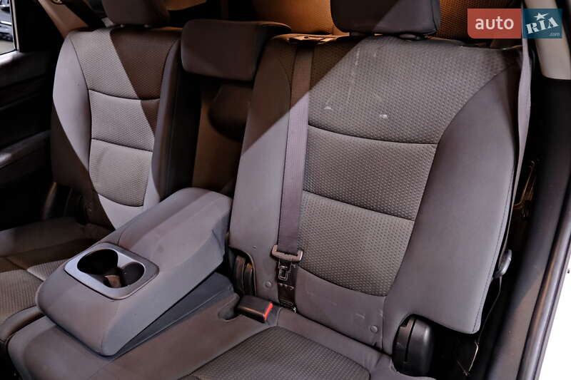 Внедорожник / Кроссовер Kia Sorento 2012 в Одессе фото 35 Внедорожник / Кроссовер Kia Sorento 2012 в Одессе