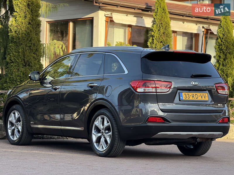 Позашляховик / Кросовер Kia Sorento 2016 в Стрию