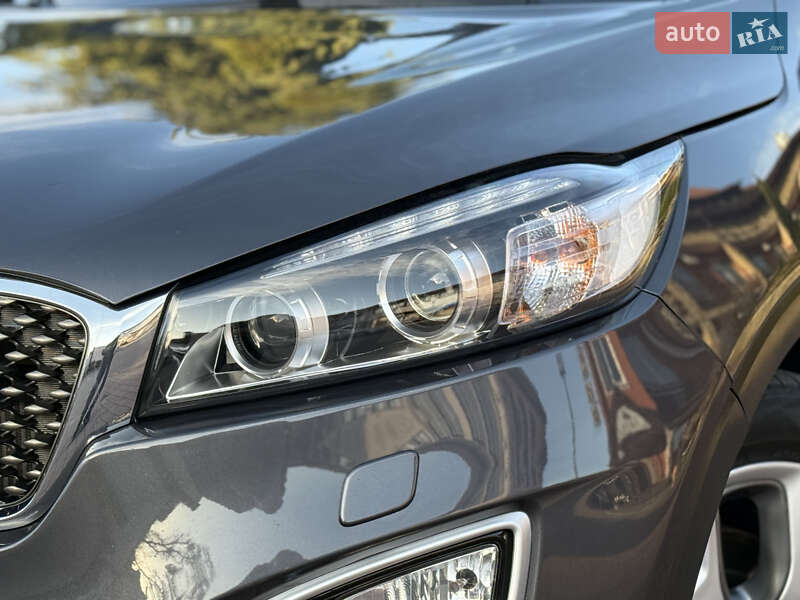 Позашляховик / Кросовер Kia Sorento 2016 в Стрию