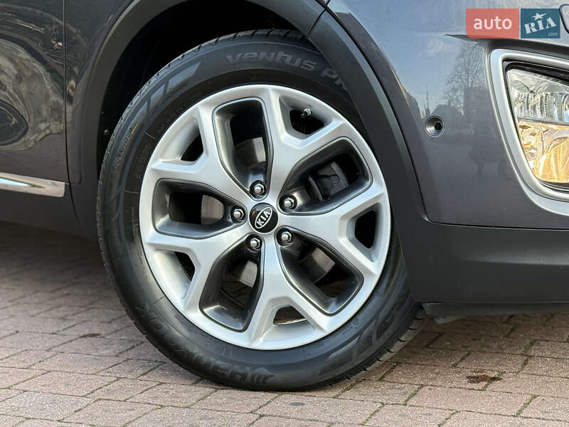 Позашляховик / Кросовер Kia Sorento 2016 в Стрию