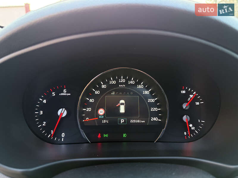 Позашляховик / Кросовер Kia Sorento 2016 в Стрию