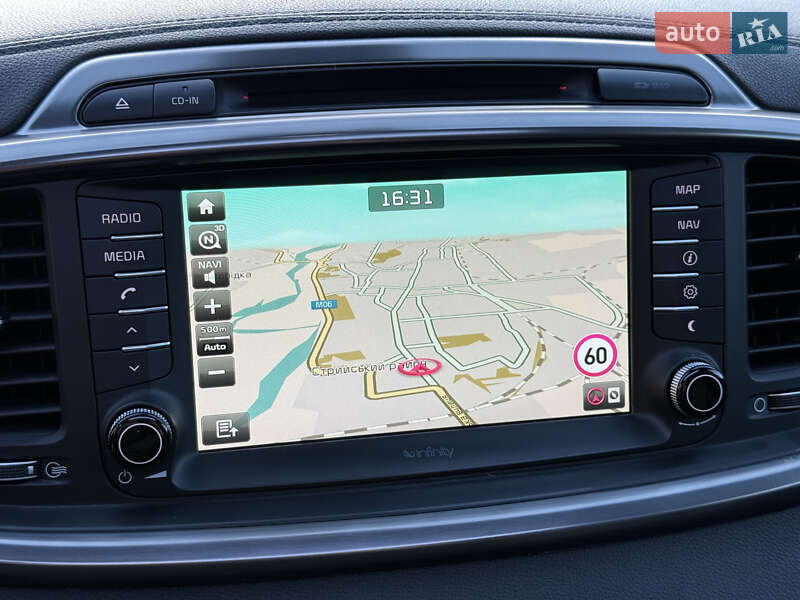 Позашляховик / Кросовер Kia Sorento 2016 в Стрию